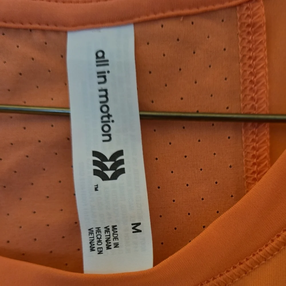 All In Motion Size Medium - Picture 3 of 3